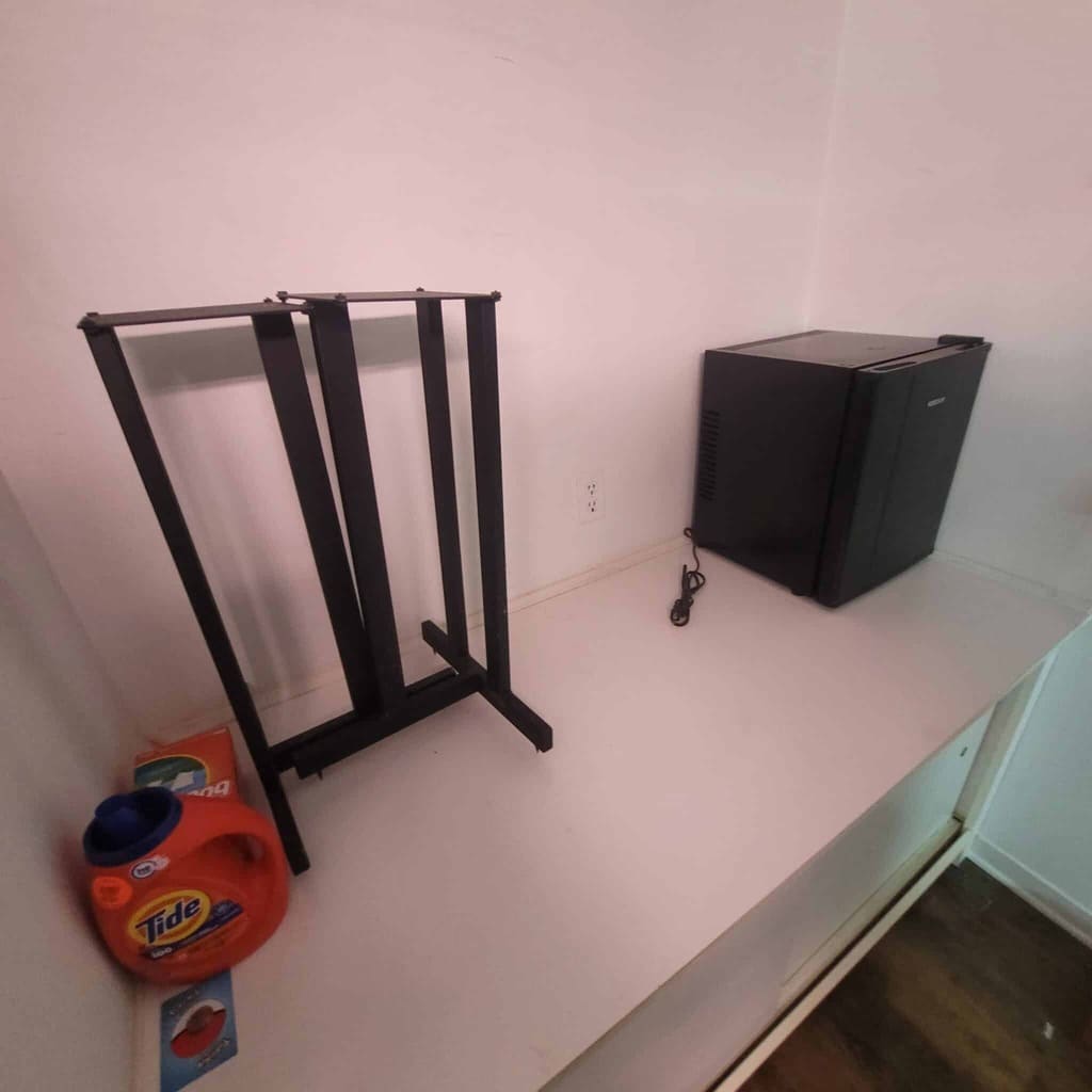 Table de rangement