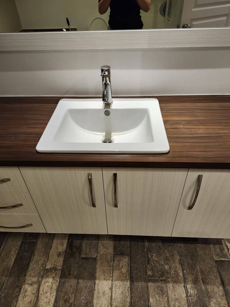 Lavabo de salle de bain
